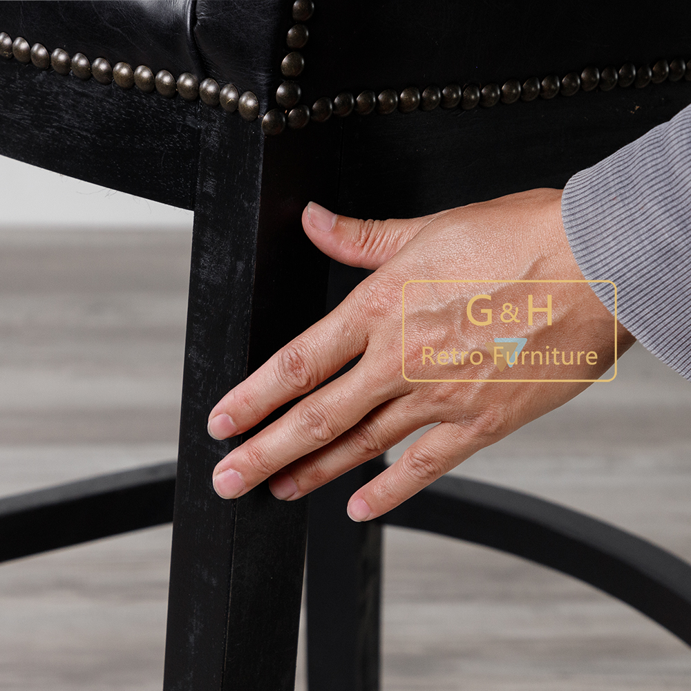 retro leather chair